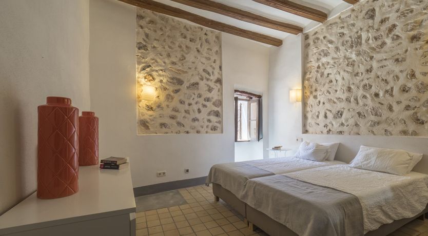 Photo of Earth & Stone