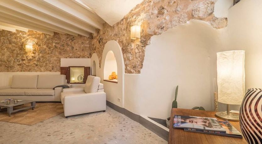 Photo of Earth & Stone