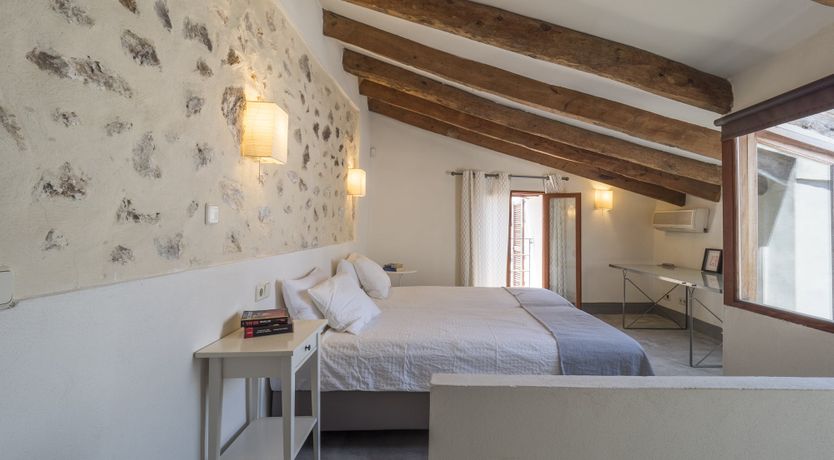 Photo of Earth & Stone