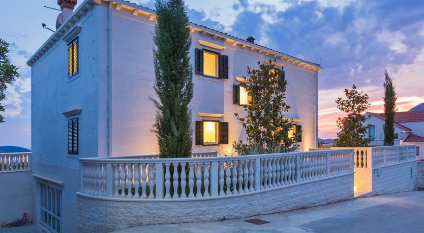 Photo of Land of a Thousand Islands