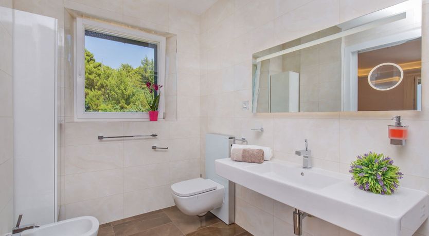 Photo of Land of a Thousand Islands