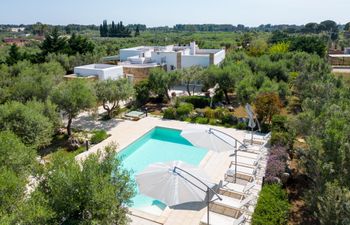 Trullo Spectacular Villa