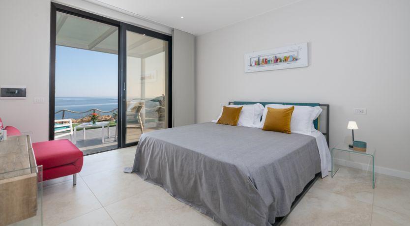 Photo of Rare Beauty