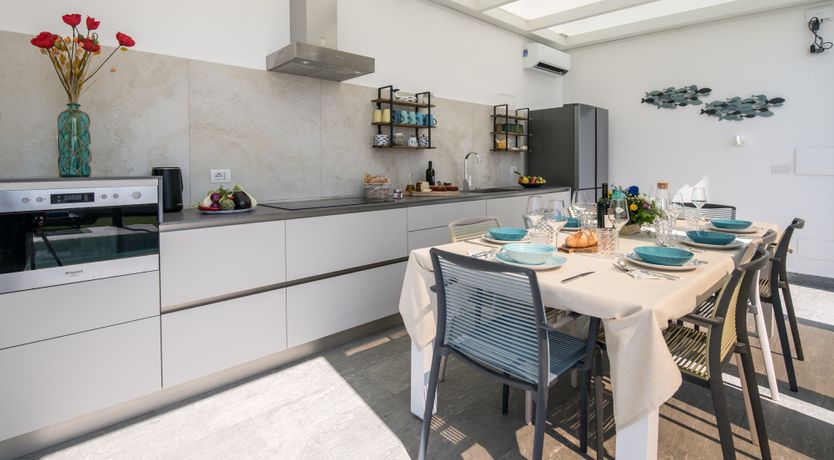 Photo of Rare Beauty