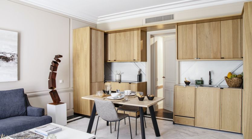 Photo of Right on Cue