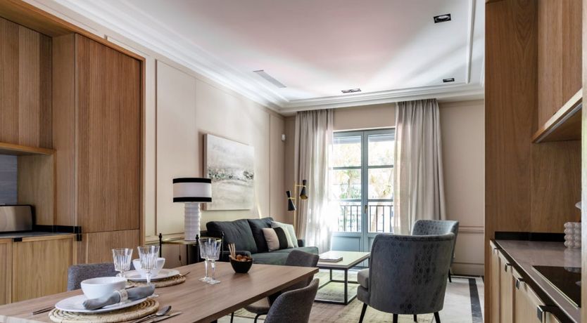 Photo of Right on Cue