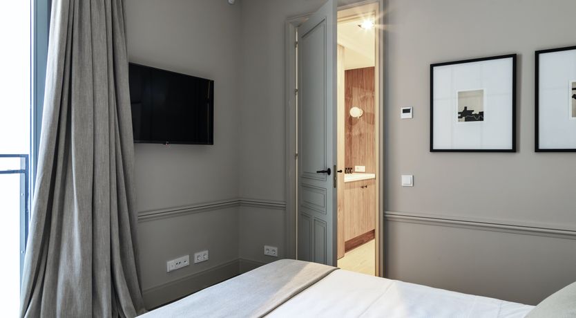 Photo of Right on Cue