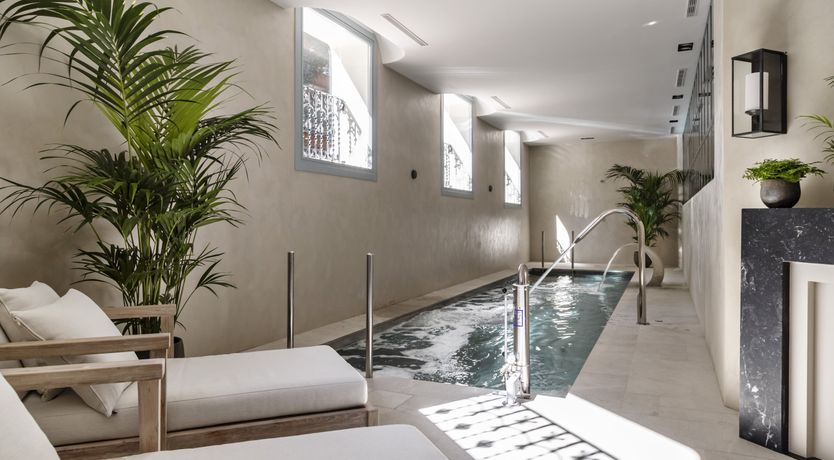 Photo of Right on Cue