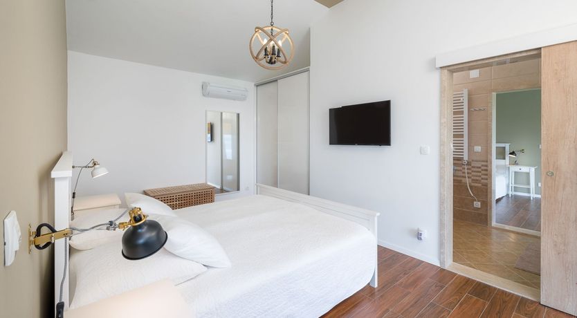 Photo of Edge of Dawn