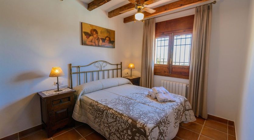 Photo of On Hibiscus Hilltop