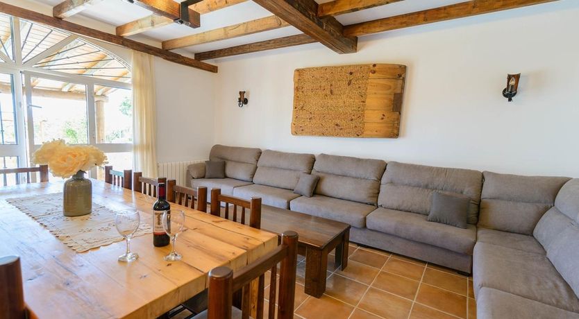 Photo of On Hibiscus Hilltop