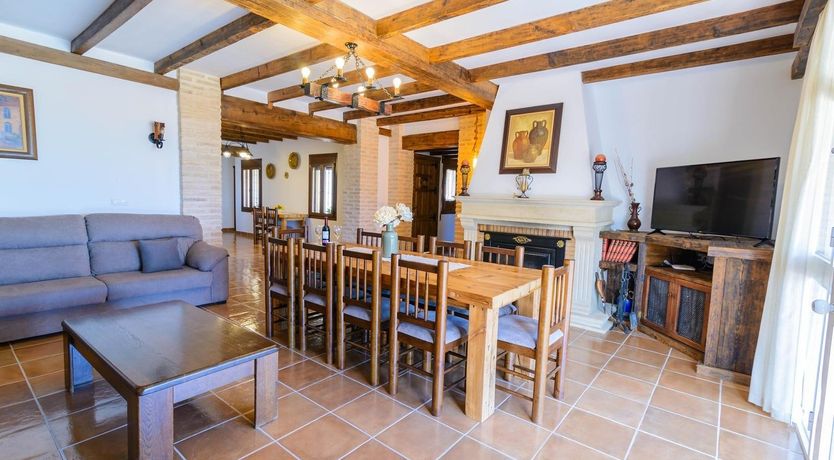 Photo of On Hibiscus Hilltop