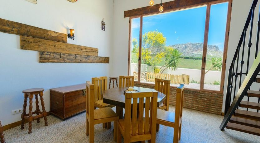 Photo of On Hibiscus Hilltop