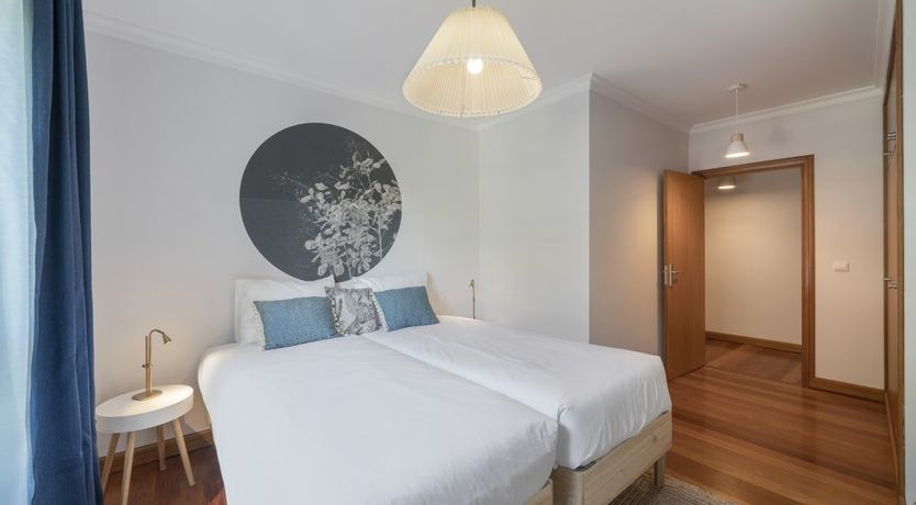 Photo of Eyes to the Sea