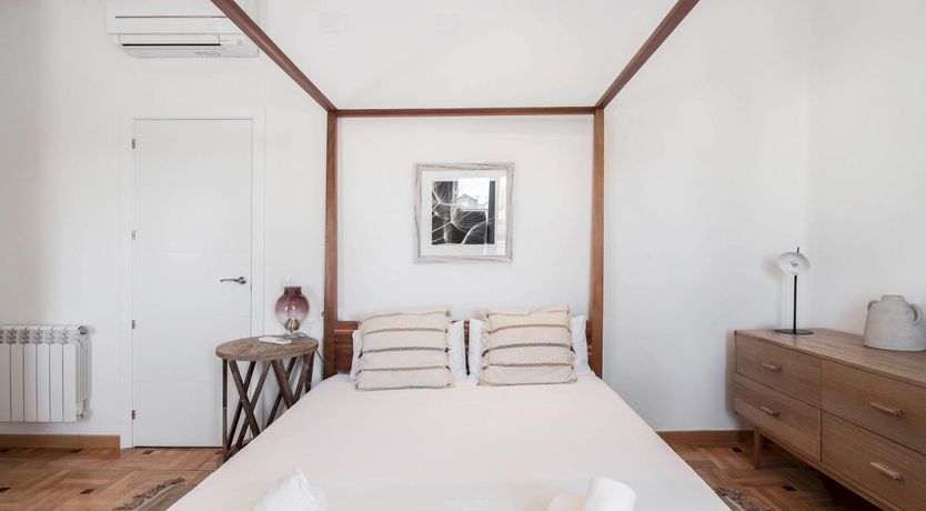 Photo of Shades of Salamanca