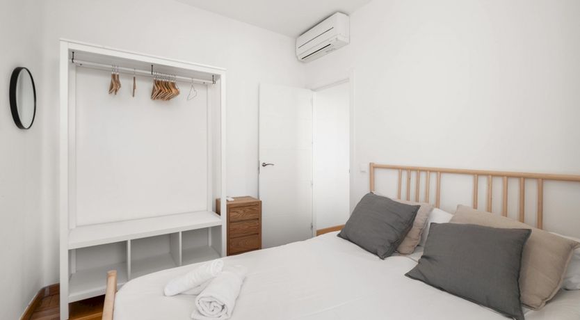 Photo of Shades of Salamanca