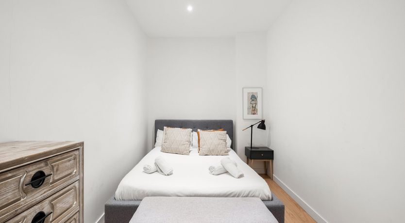 Photo of Shades of Salamanca