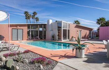 Desert Dreamer Holiday Home