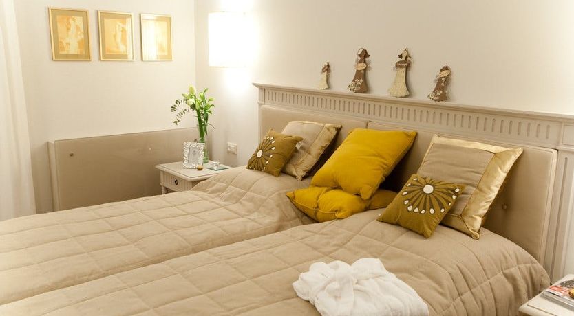 Photo of The Town's Crown