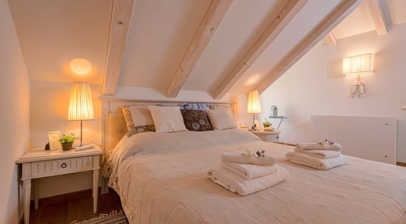 Photo of The Town's Crown