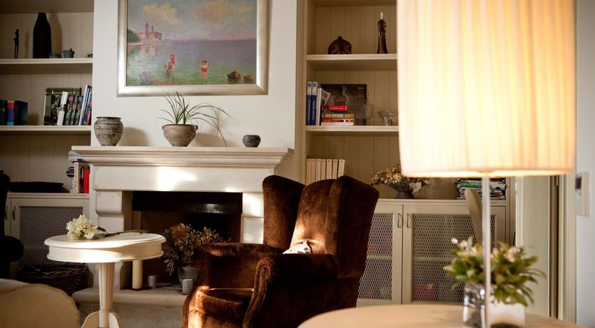 Photo of The Town's Crown