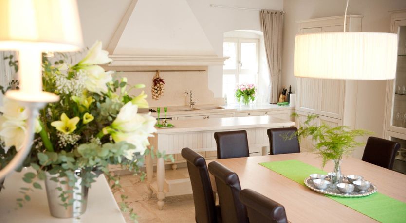 Photo of The Town's Crown