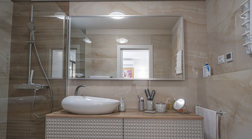 Photo of Palms, Pines & Pools