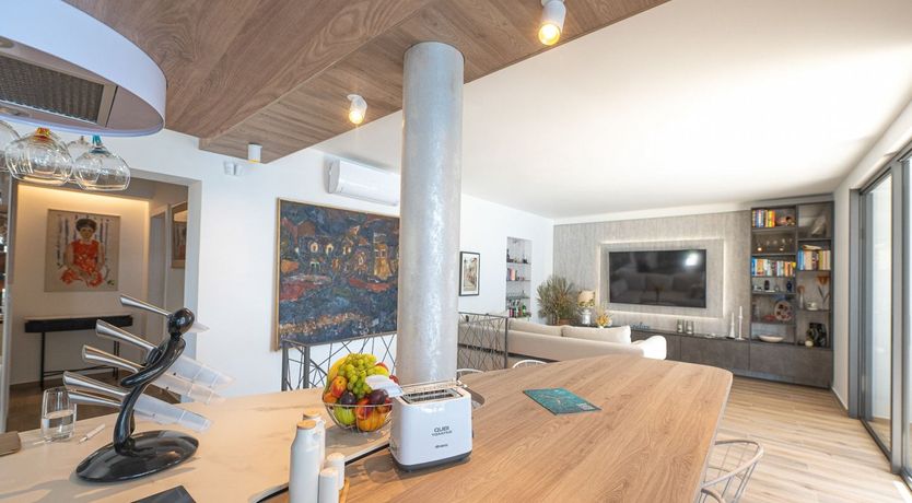 Photo of Palms, Pines & Pools