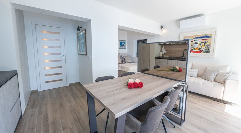 Photo of Palms, Pines & Pools