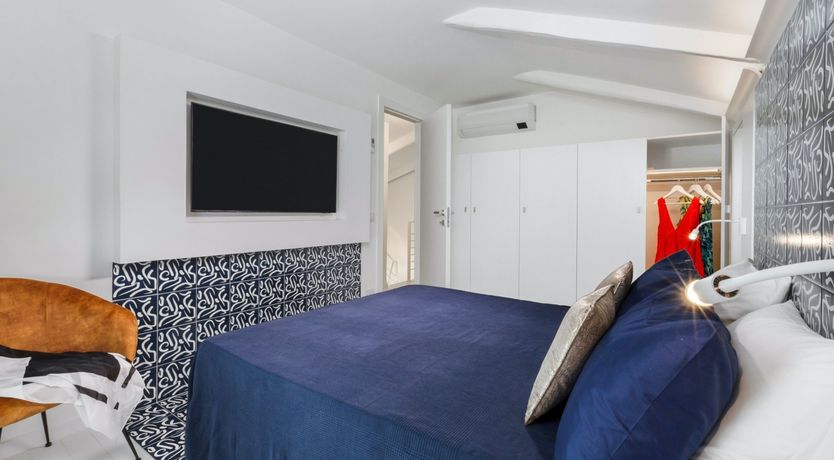 Photo of Sun-Kissed Cerulean