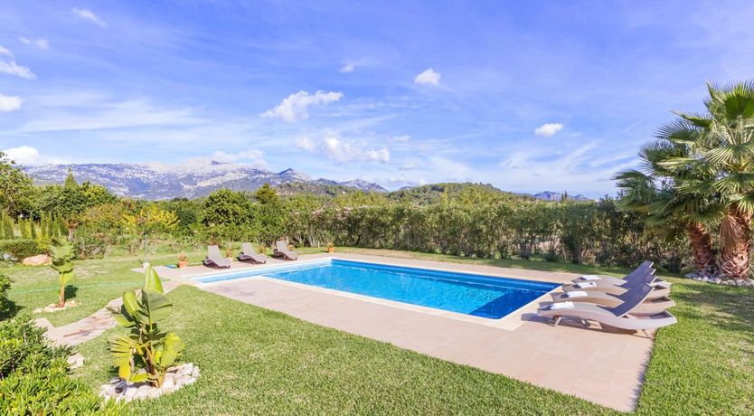 Photo of Romanesque Summertime