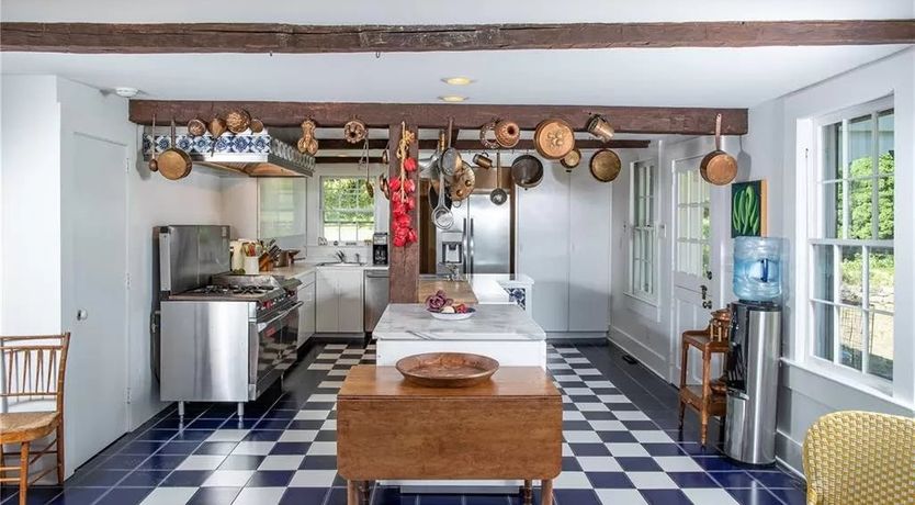 Photo of High Tea & Hedgerows