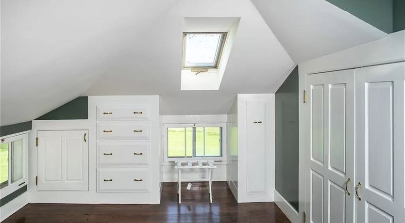 Photo of High Tea & Hedgerows