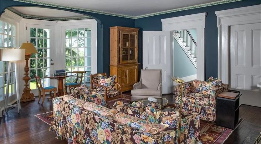 Photo of High Tea & Hedgerows