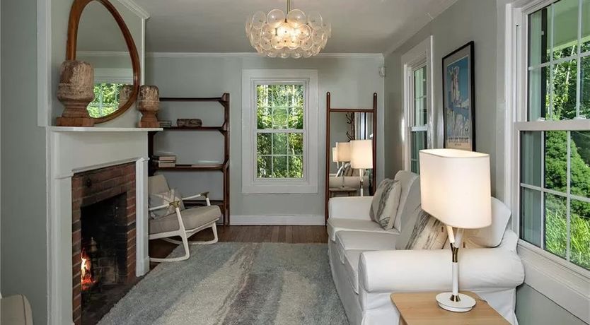 Photo of High Tea & Hedgerows