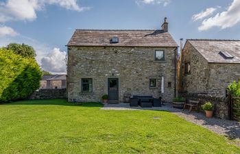 Dairy of Olde Holiday Cottage