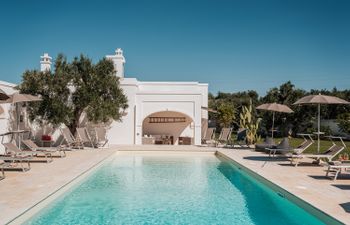 Alfresco Days Villa
