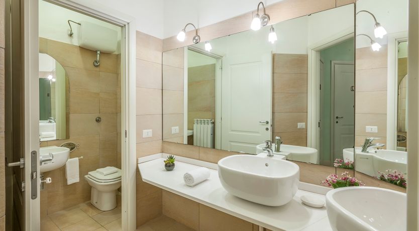 Photo of Sun-Kissed Green Heart