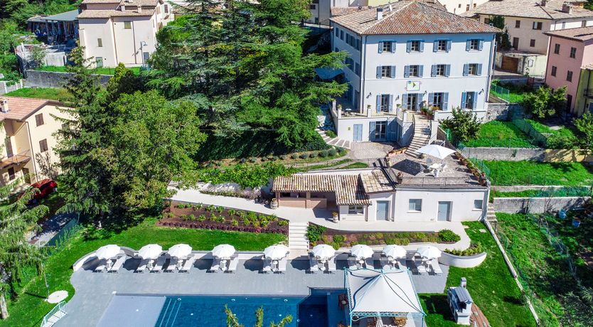 Photo of Sun-Kissed Green Heart