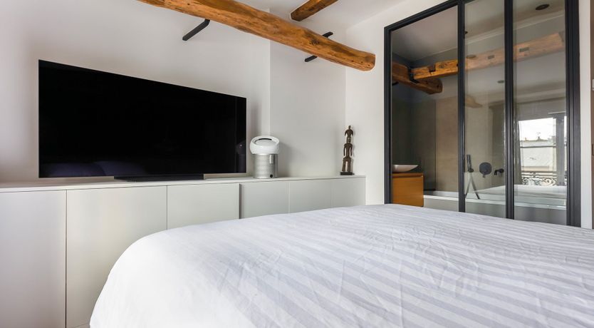 Photo of Parisian Poetry