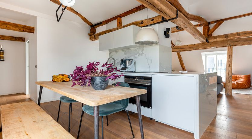 Photo of Parisian Poetry