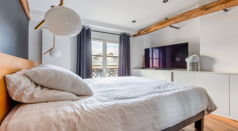 Photo of Parisian Poetry