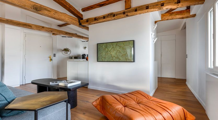 Photo of Parisian Poetry