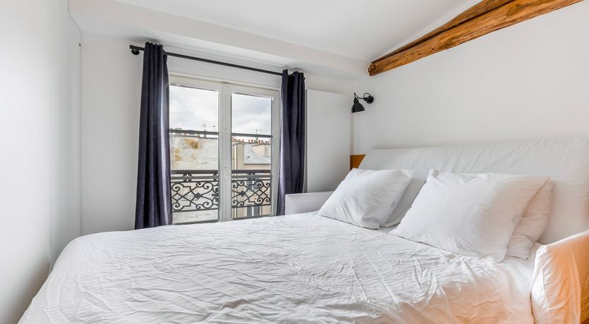 Photo of Parisian Poetry