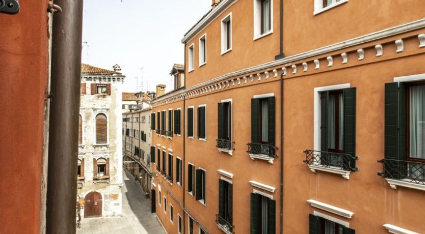 Photo of Venetian Bliss