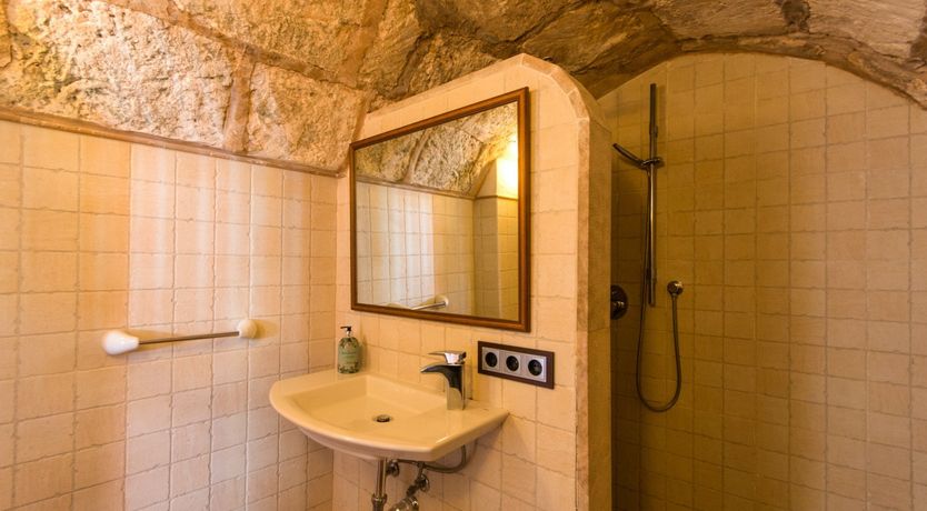 Photo of Terracotta Blue