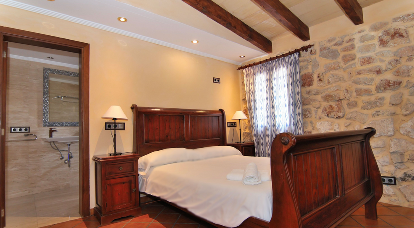 Photo of Terracotta Blue