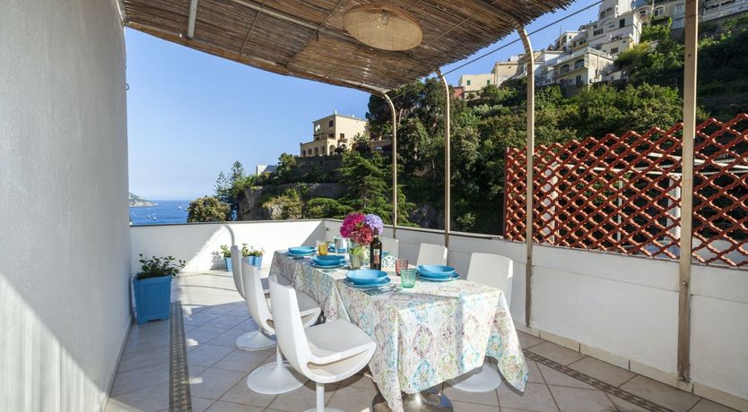 Photo of Simply Unforgettable