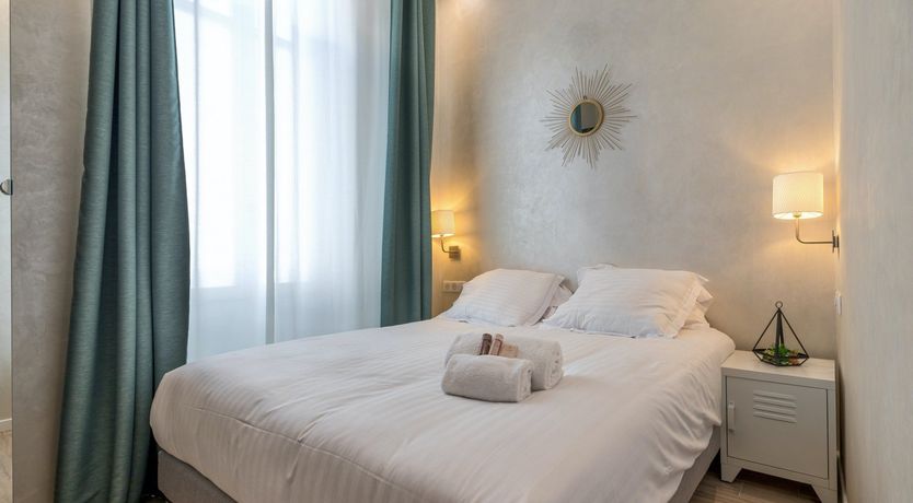 Photo of Glimmer of Satisfaction