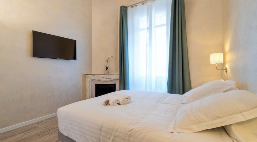 Photo of Glimmer of Satisfaction